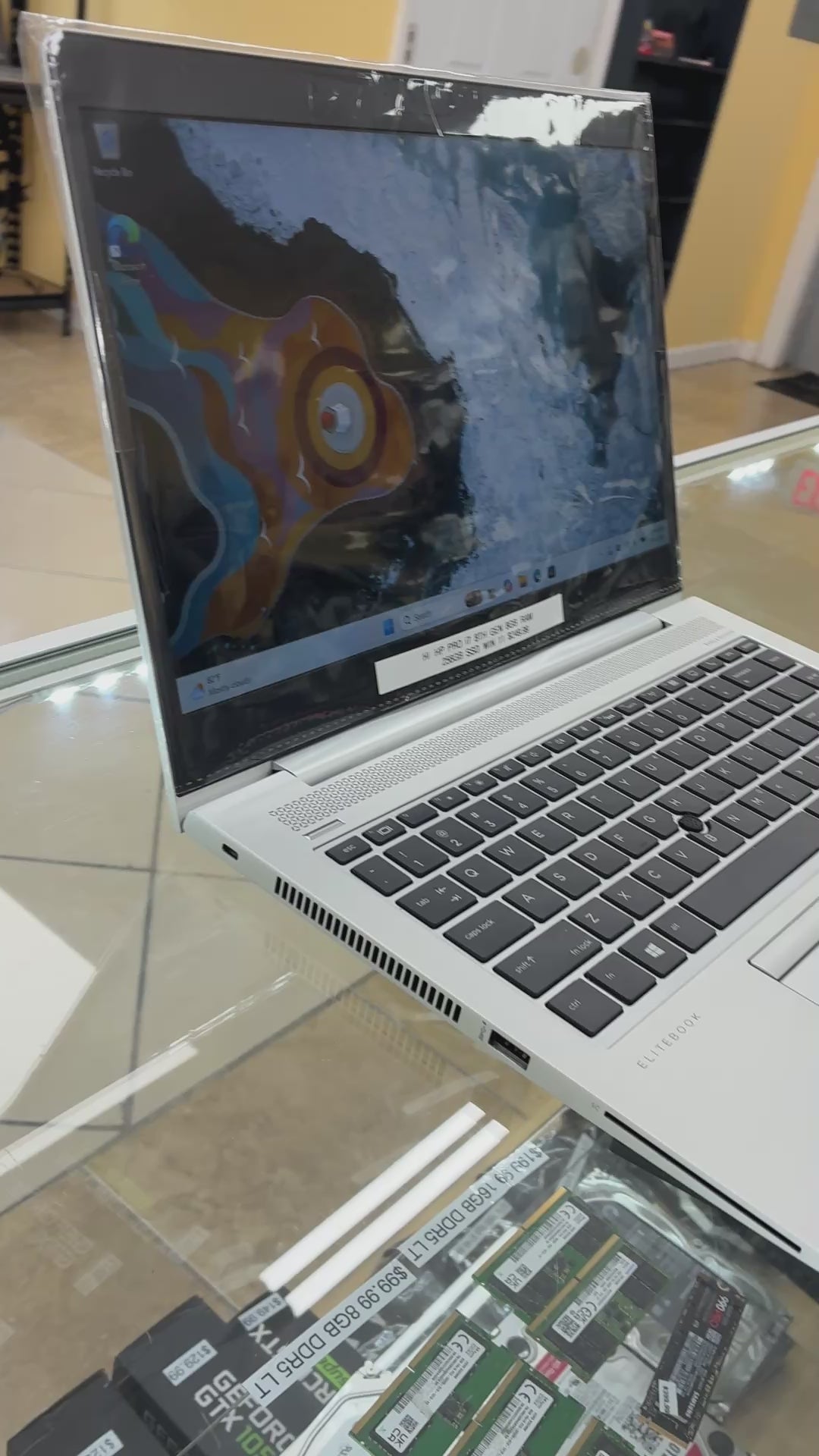 HP 14” Laptop i7 8th Gen 8GB RAM 256GB SSD Win 11