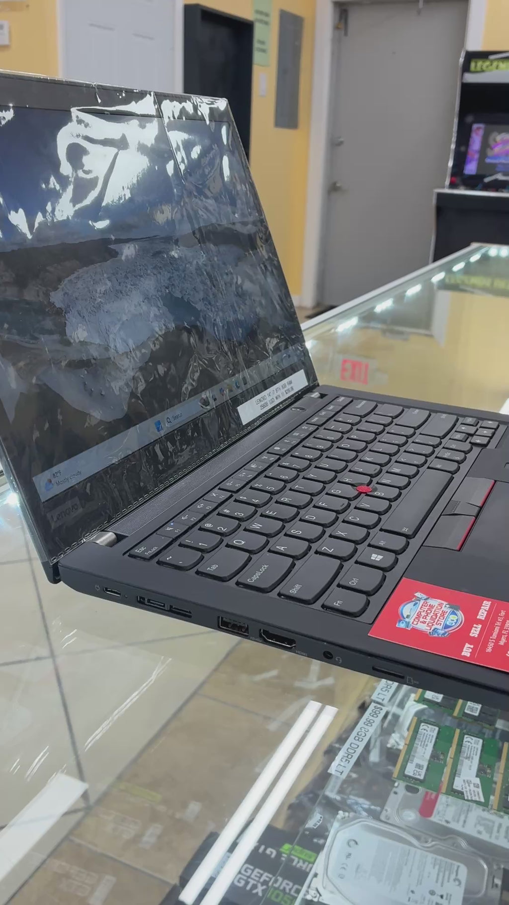 Lenovo Laptop 14” i7 8th Gen 8GB RAM 256GB SSD Win 11