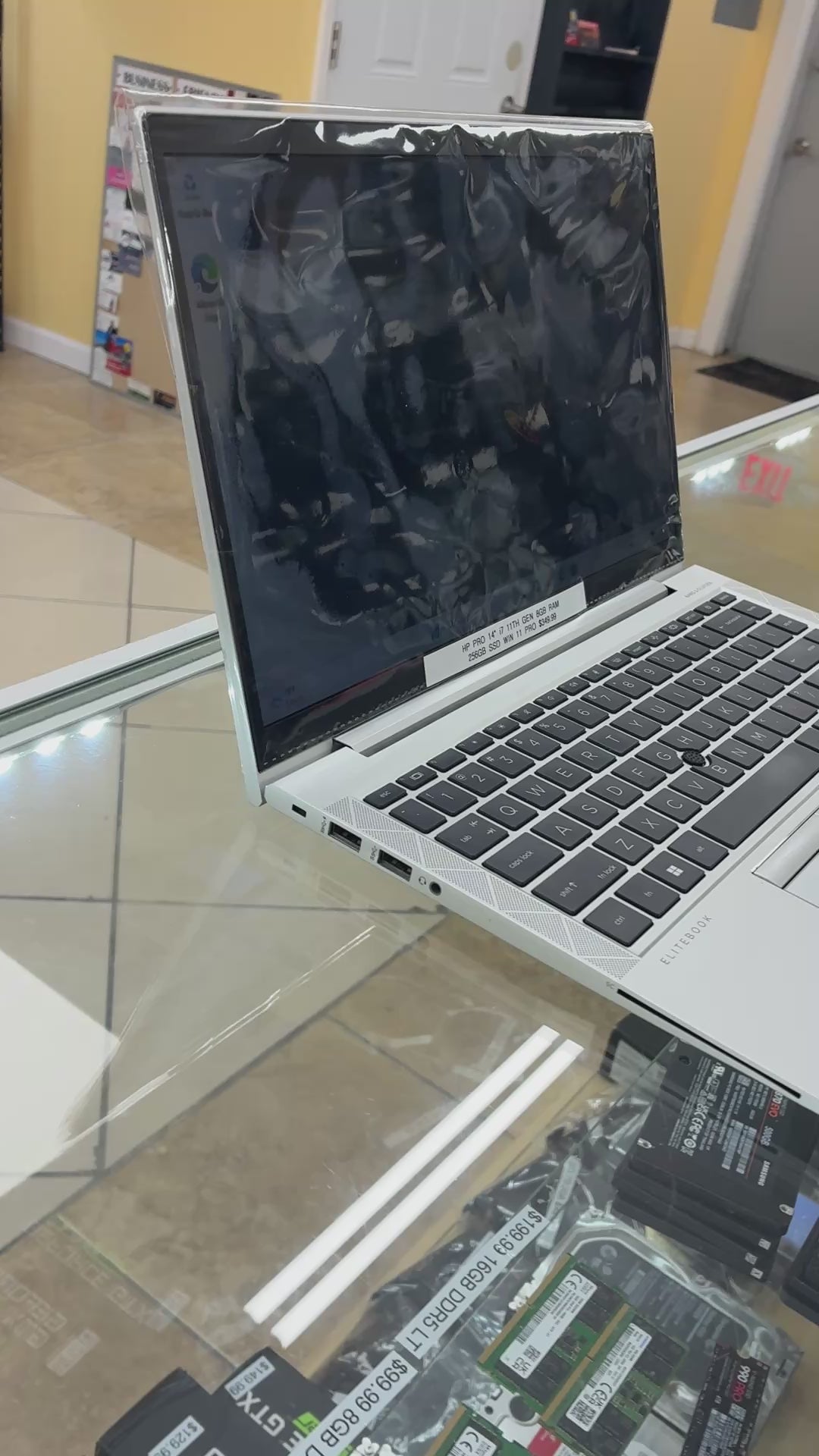 HP 14” Pro Laptop i7 11th Gen 8GB RAM 256GB SSD Win 11 Pro